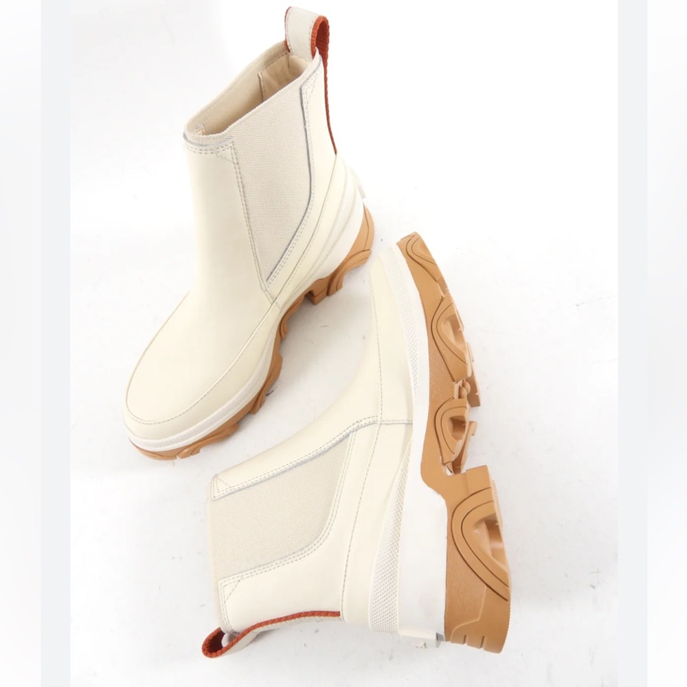 Nwt Sorel Ivory Brex Ankle Boot 
MISS YOU VINTAGE
Size6.5